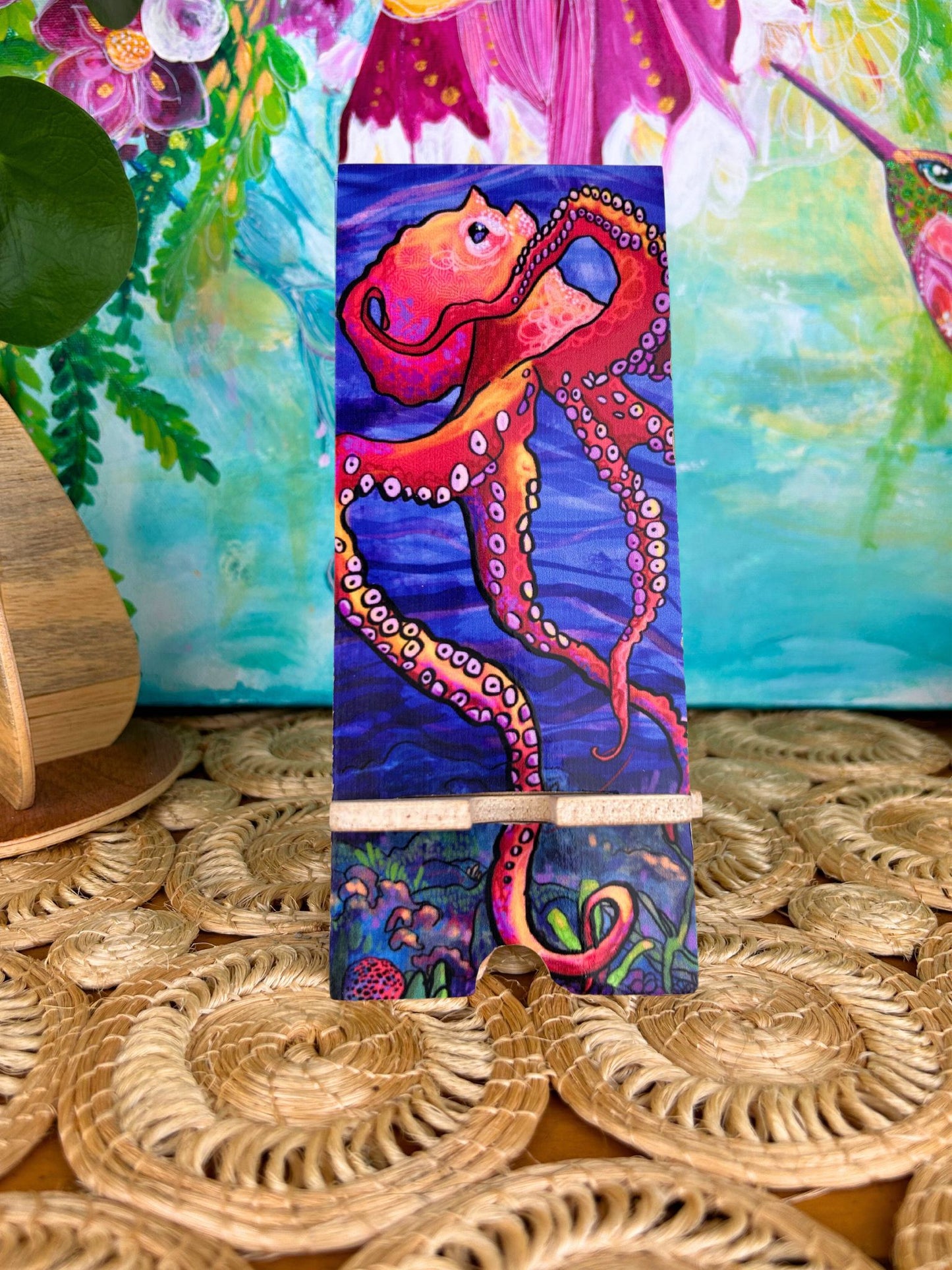 Octopus- UV print on a wooden cell phone holder (iPhone Android).